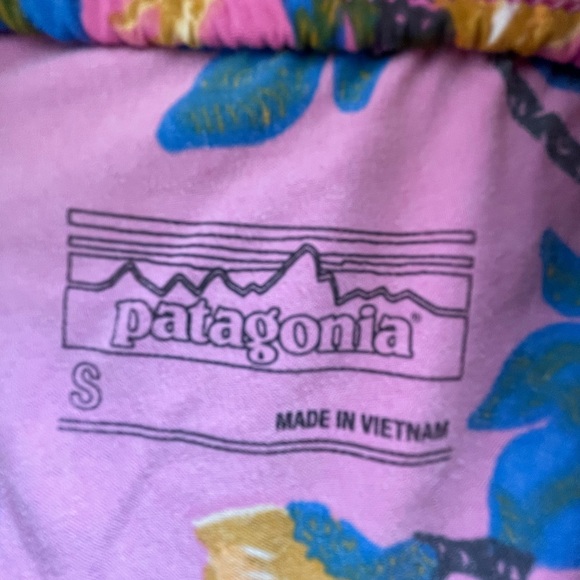 Patagonia Wavefarer Hybrid Shorts - Picture 4 of 6